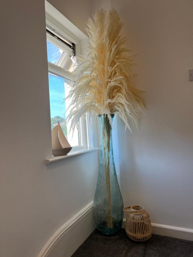 Lovely 1-Bedroom Flat In St Leonards On Sea Екстер'єр фото